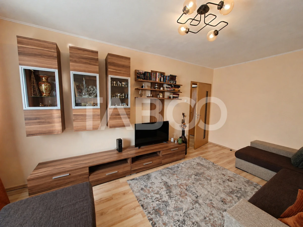 Apartament decomandat de vanzare 3 camere pivnita Vasile Aaron - 4