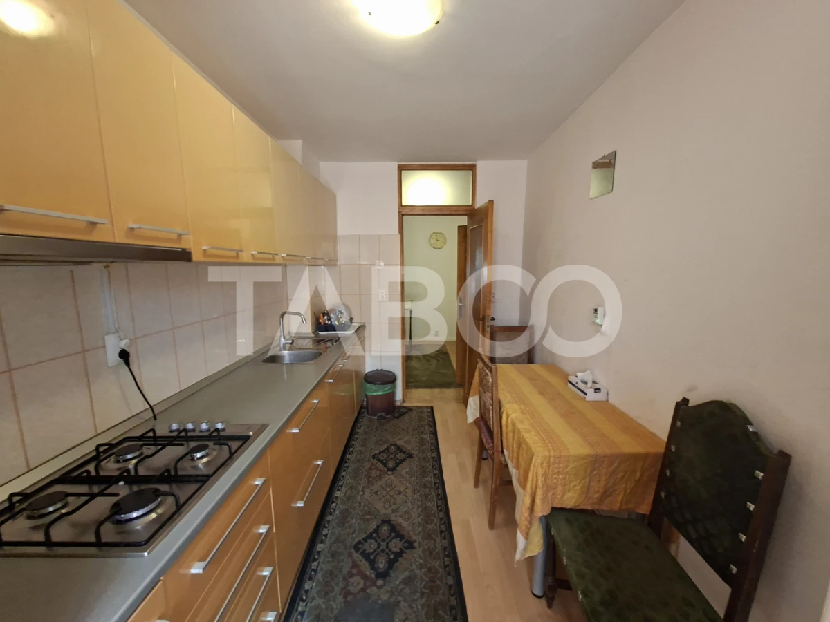 Apartament 3 camere etaj 1 de inchiriat zona Scoala de Inot Sibiu - 8