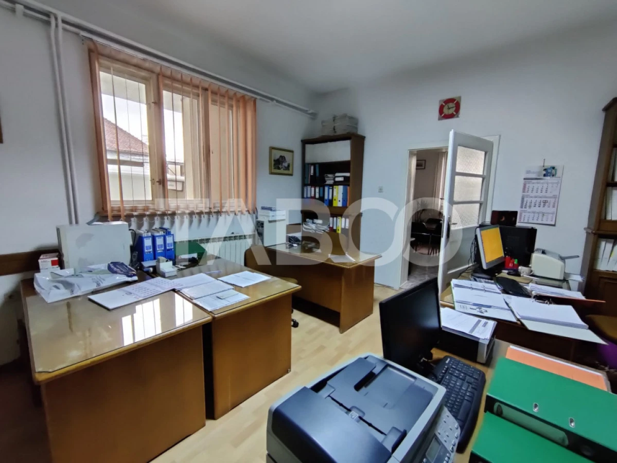 De inchiriat fabrica de productie cu birouri si parcari in Sibiu - 7