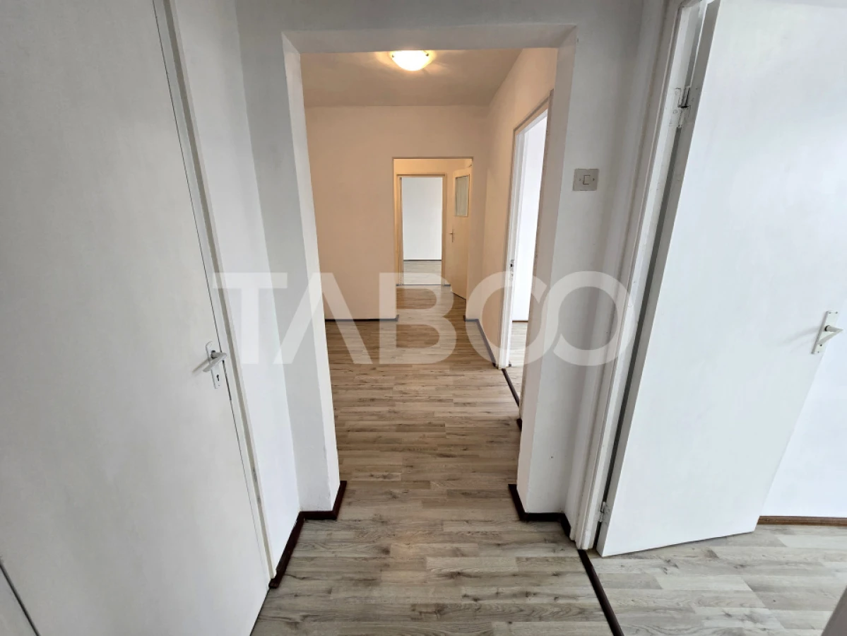 Apartament decomandat de vanzare cu 3 camere balcon zona Mihai Viteazu - 9