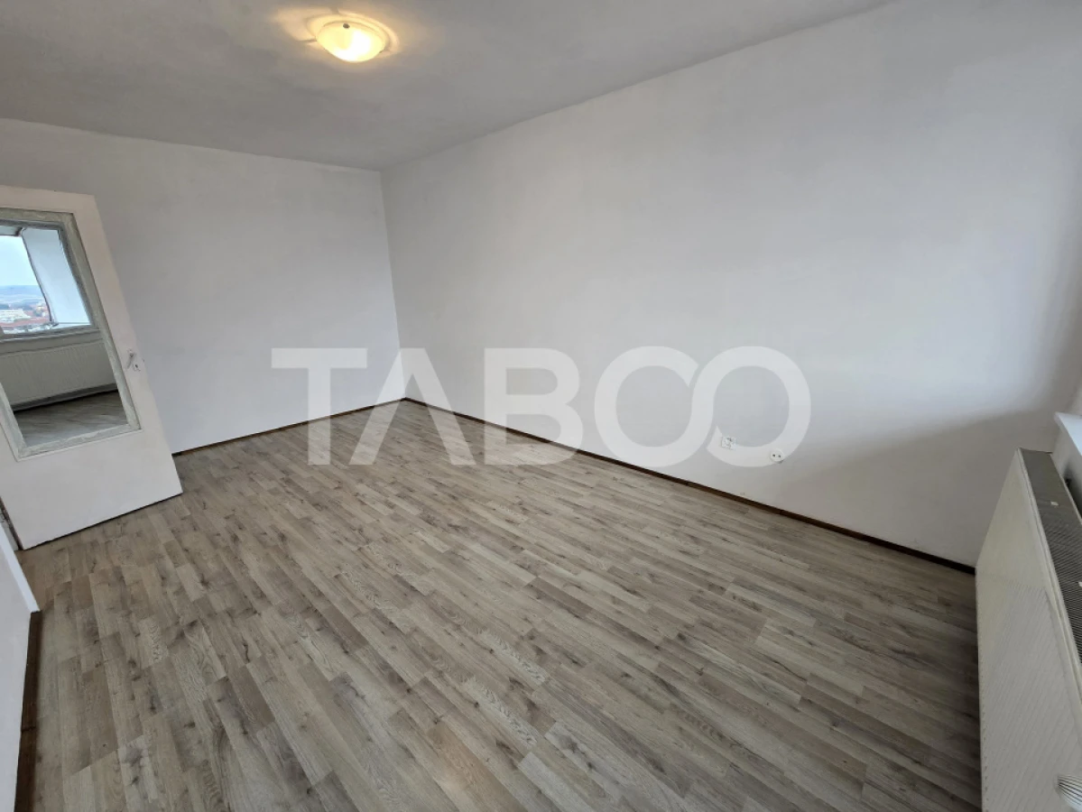 Apartament decomandat de vanzare cu 3 camere balcon zona Mihai Viteazu - 3