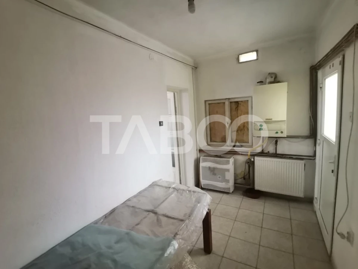 Spatiu birou de inchiriat 40 mp compartimentat zona Turnisor Sibiu - 4