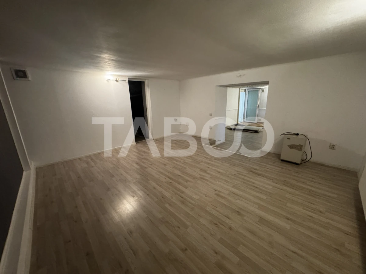Spatiu comercial de inchiriat 4 camere 85 mpu Central Sibiu - 7