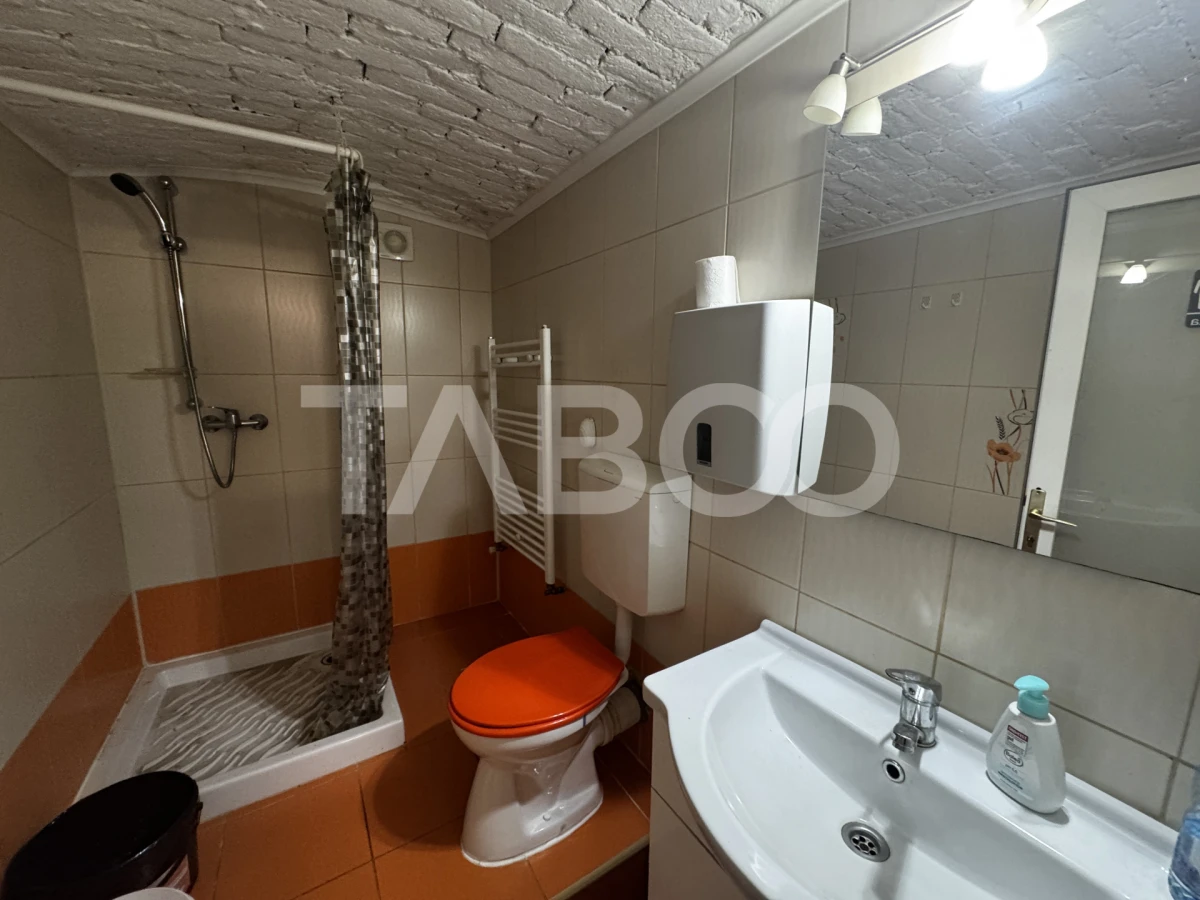 Spatiu comercial de inchiriat 4 camere 85 mpu Central Sibiu - 6