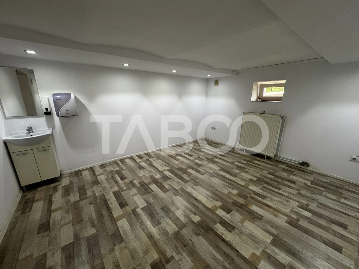 Spatiu comercial de inchiriat 4 camere 85 mpu Central Sibiu - 2