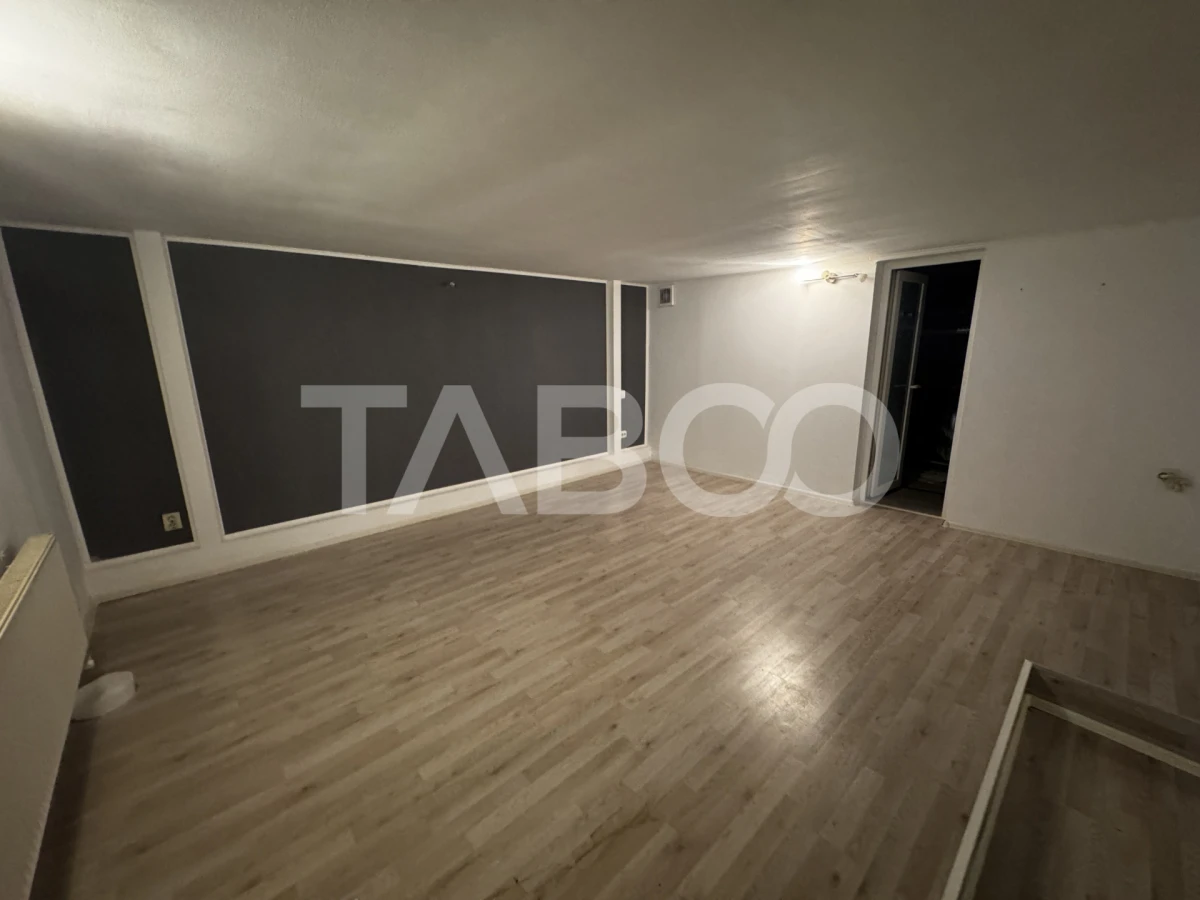 Spatiu comercial de inchiriat 4 camere 85 mpu Central Sibiu - 1