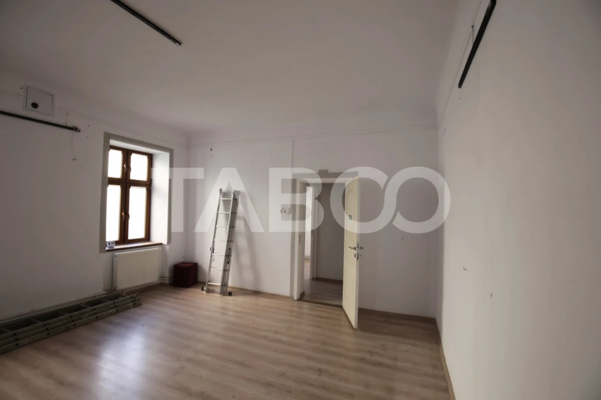 Spatiu comercial de inchiriat in zona Centrala 75mpu Sibiu - 4