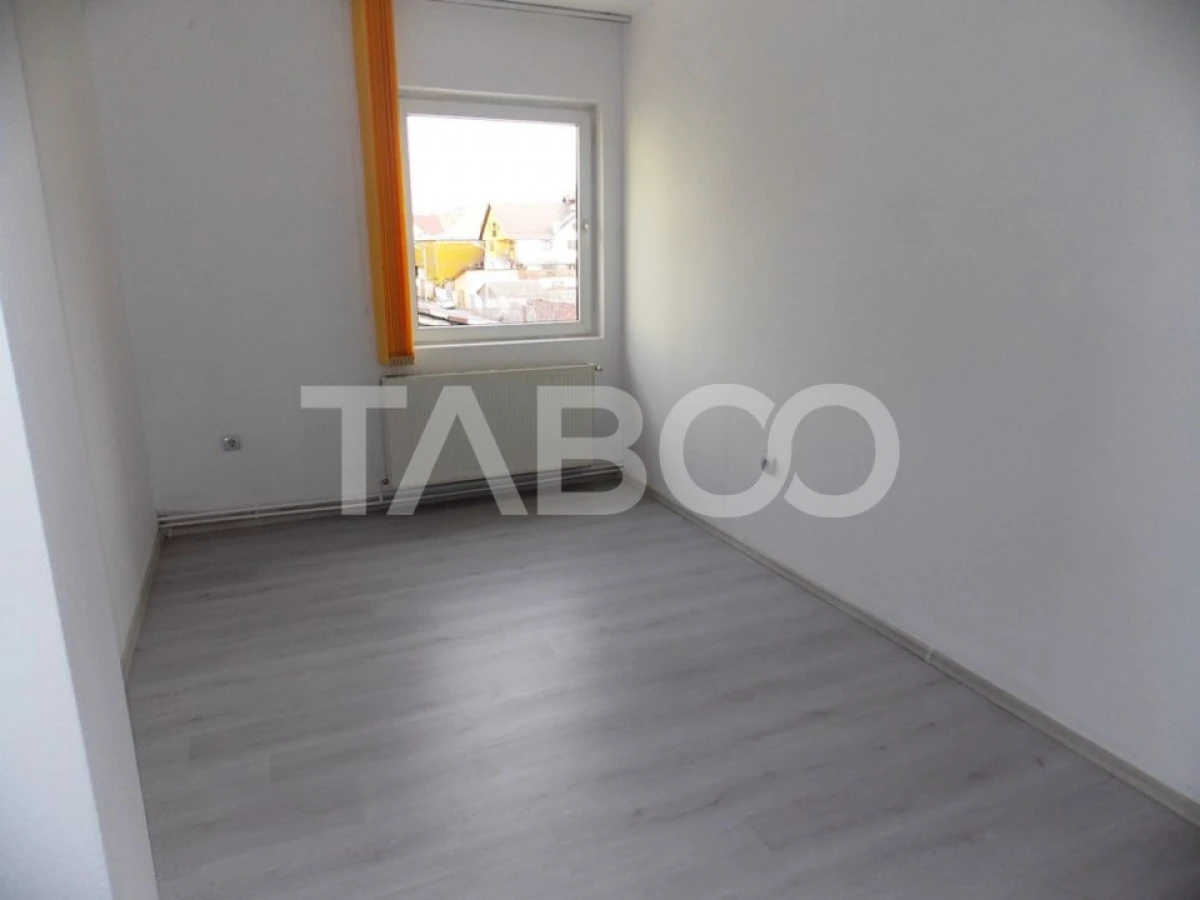 Spatiu pentru birouri de inchiriat cu utilitati incluse in Strand - 6
