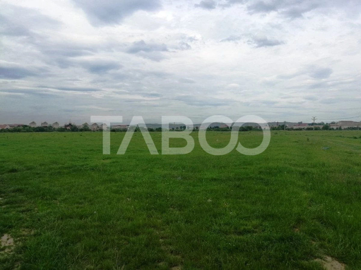 Teren de vanzare 4700 mp cu deschidere de 125 m zona Turnisor Sibiu - 2