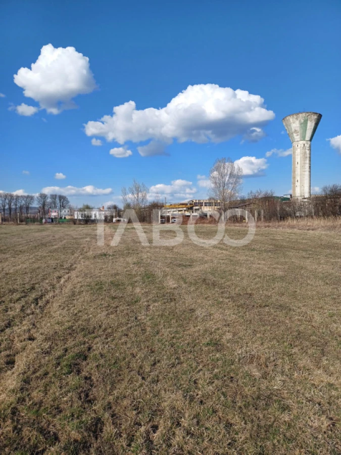 Teren intravilan 5300 mp cu potential de investitie zona U.P.R.U.C. - 3