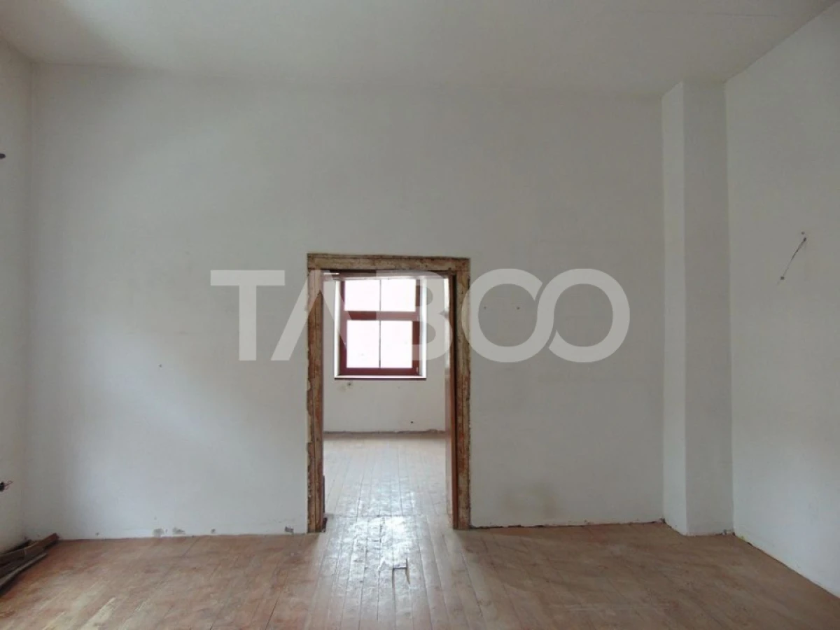 Pensiune cu 19 camere de inchiriat in Sibiu zona Centrala - 3