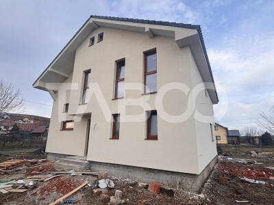 Casa de vanzare individuala constructie noua 2025 Sura Mare