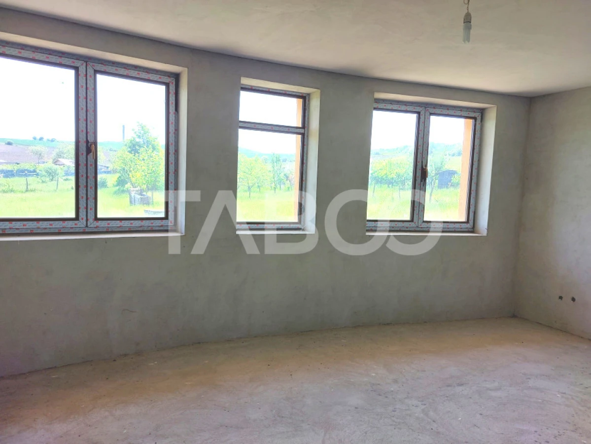 Casa de vanzare cu teren 2000 mp 5 camere Sura Mare Hamba Sibiu - 9