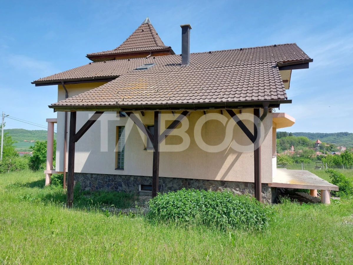 Casa de vanzare cu teren 2000 mp 5 camere Sura Mare Hamba Sibiu - 4