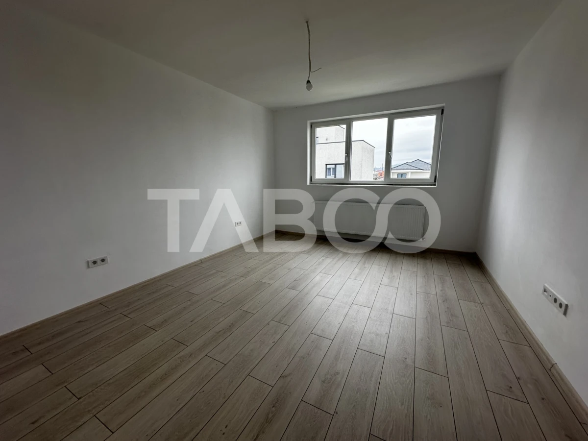 COMISION 0 -Apartament de vanzare 61 mpu 2 camere balcon orientare S - 1