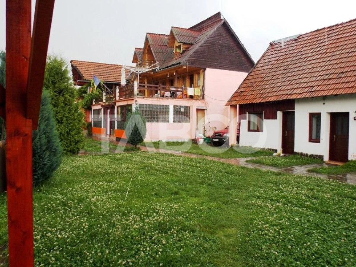 Pensiune 13 camere si teren 3000 mp de vanzare la cheie Comision 0% - 3