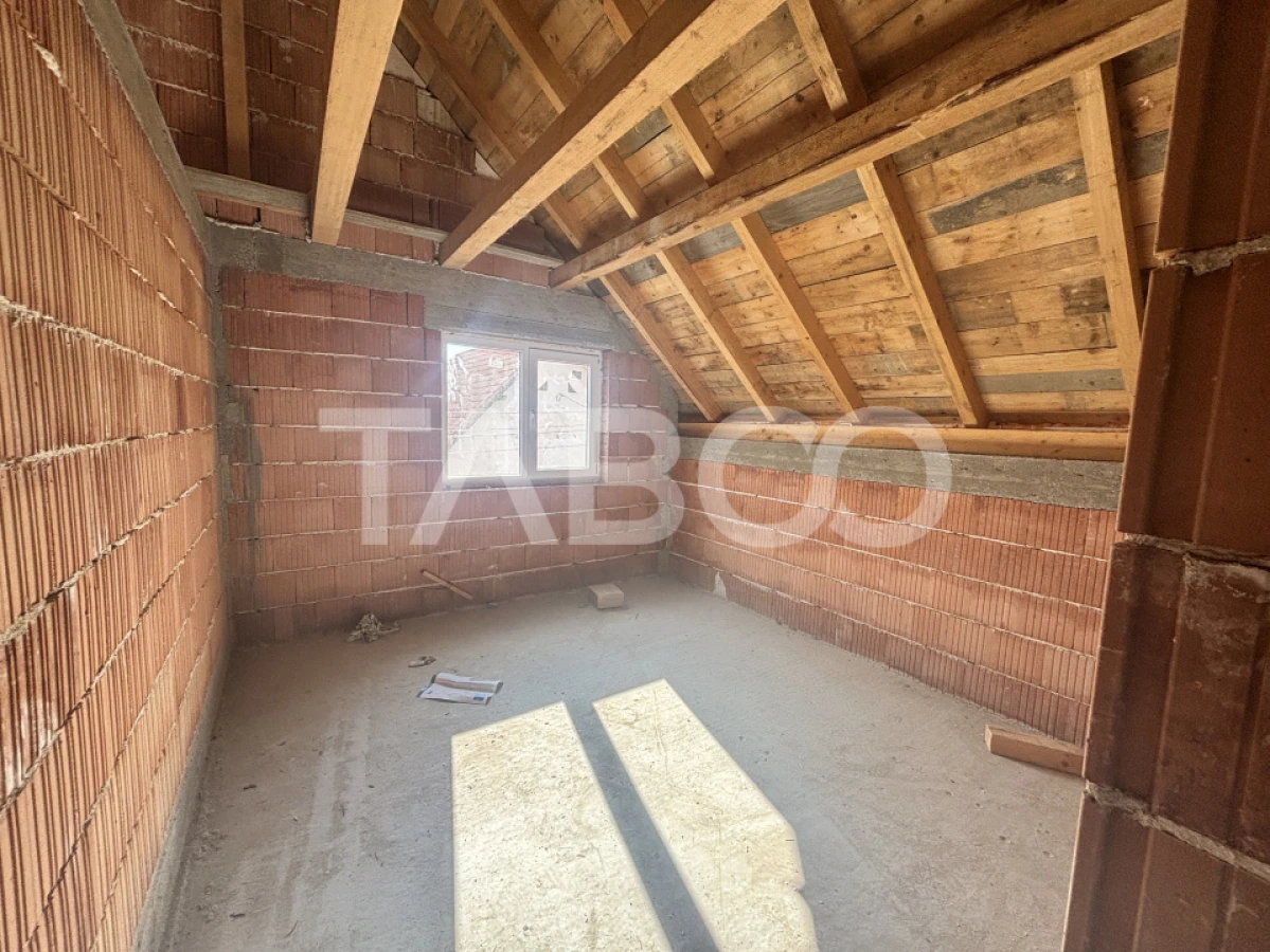 Casa 4 camere individuala teren 600 mp in Sura Mare Sibiu - 4