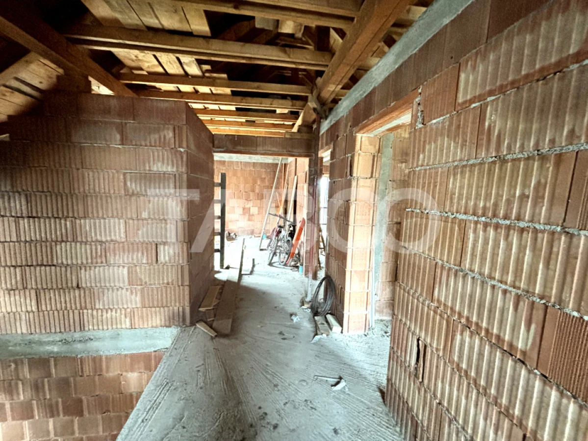 Casa individuala de vanzare 500mpu teren in Sura Mare Sibiu - 5