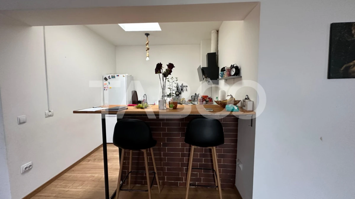 Apartament 70 mpu 3 camere pod privat parcare zona Turnisor Sibiu - 5