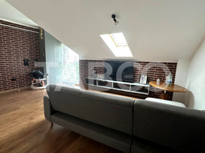 Apartament 70 mpu 3 camere pod privat parcare zona Turnisor Sibiu