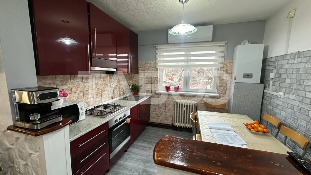 Apartament la casa 4 camere pivnita curte privata zona Lazaret Sibiu - 6