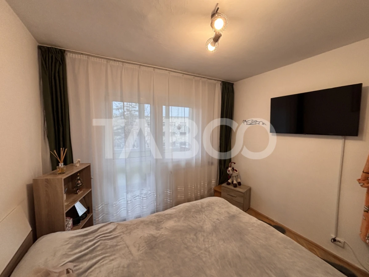 Apartament decomandat 3 camere de vanzare 55mp etaj 2 Valea Aurie - 1