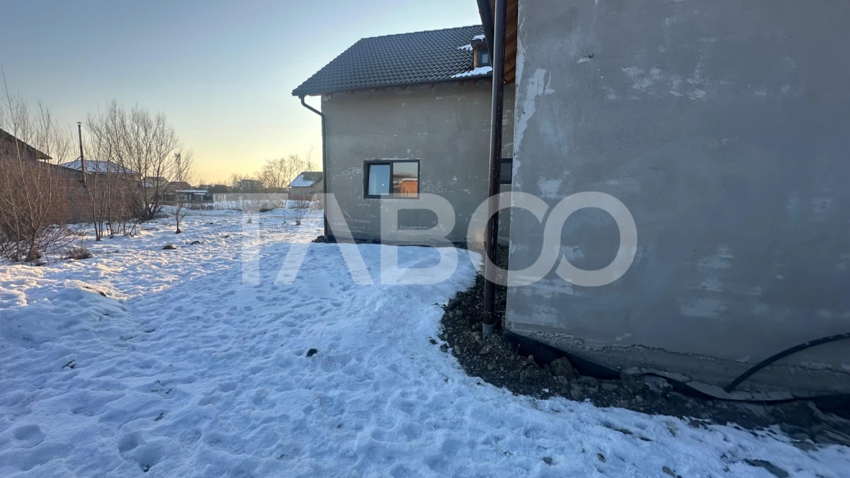 Casa de tip duplex 4 camere 140 mpu 2 bai zona Veterani in Sibiu - 3