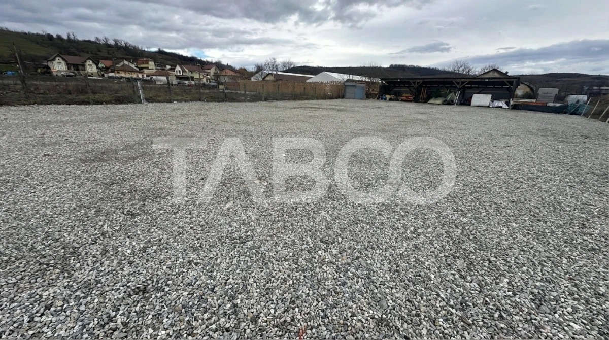Teren acces direct din drum asfaltat de inchiriat 2000mp Viile Sibiulu - 1