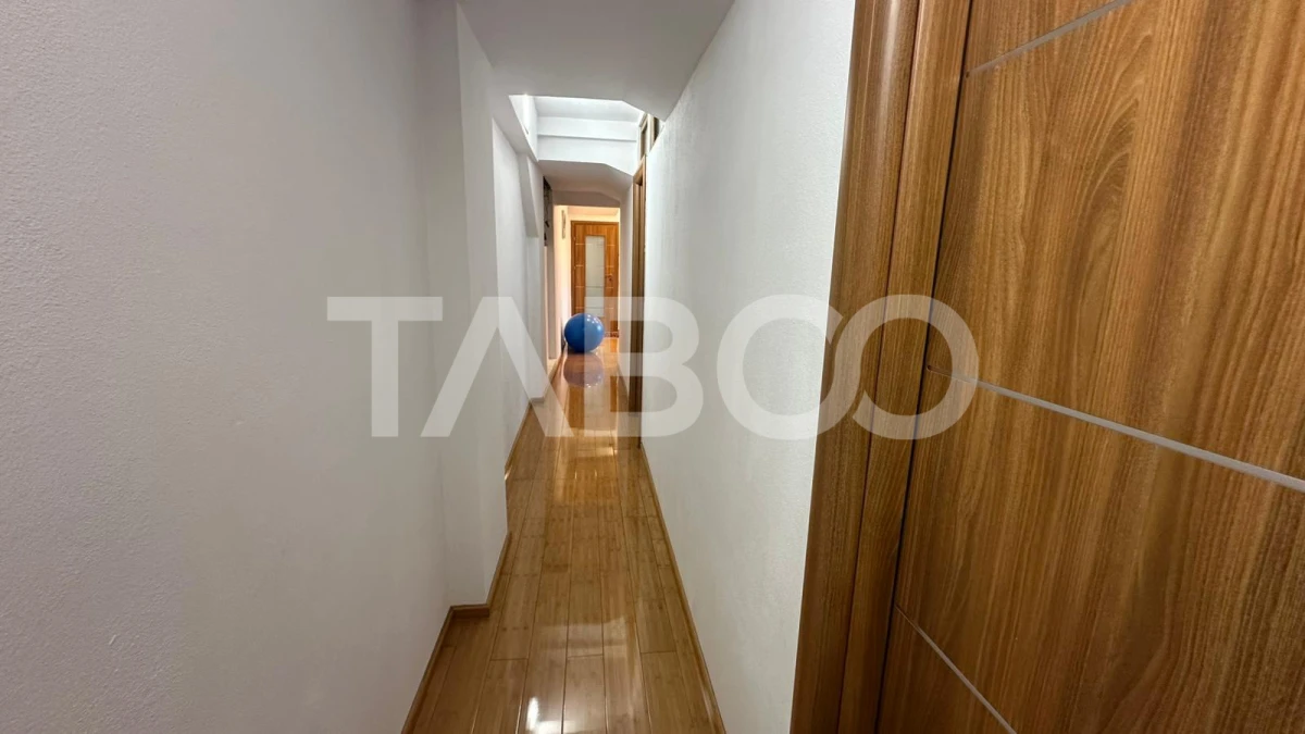 Casa cu acces auto cu 2 apartamente separate garaj Piata Cluj Sibiu - 9