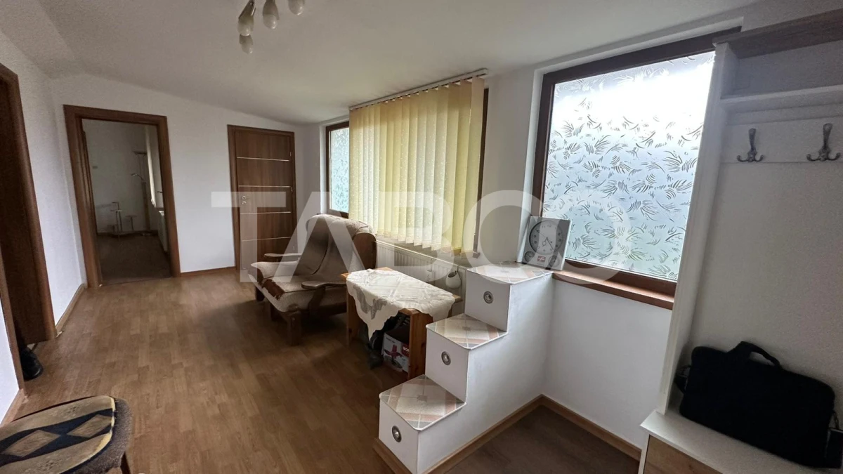 Casa cu acces auto cu 2 apartamente separate garaj Piata Cluj Sibiu - 4