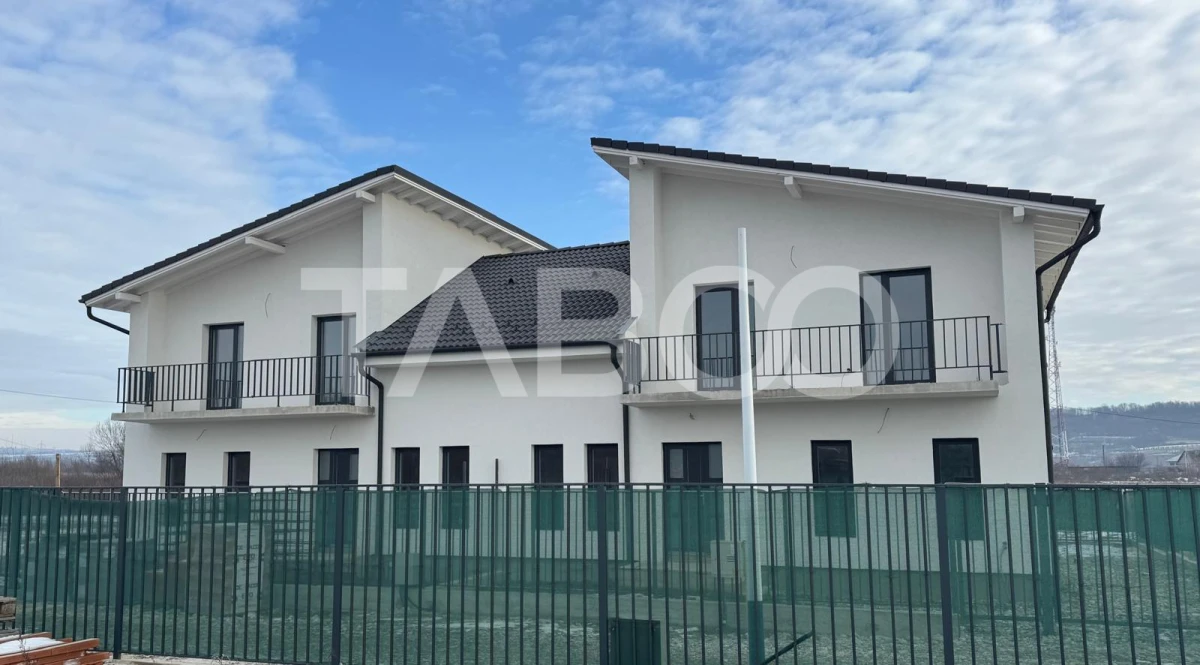 Casa de tip duplex cu curte libera 195 mp acces 2 strazi Mohu Sibiu - 2