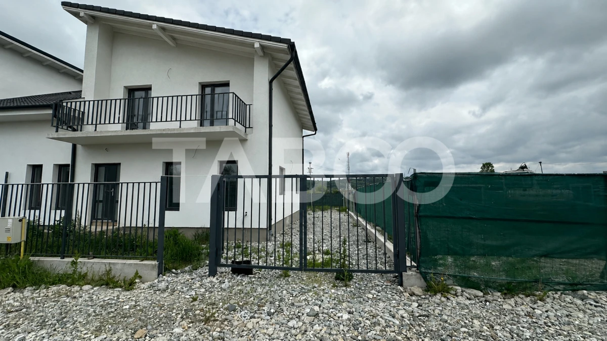 Casa de tip duplex cu curte libera 195 mp acces 2 strazi Mohu Sibiu - 1