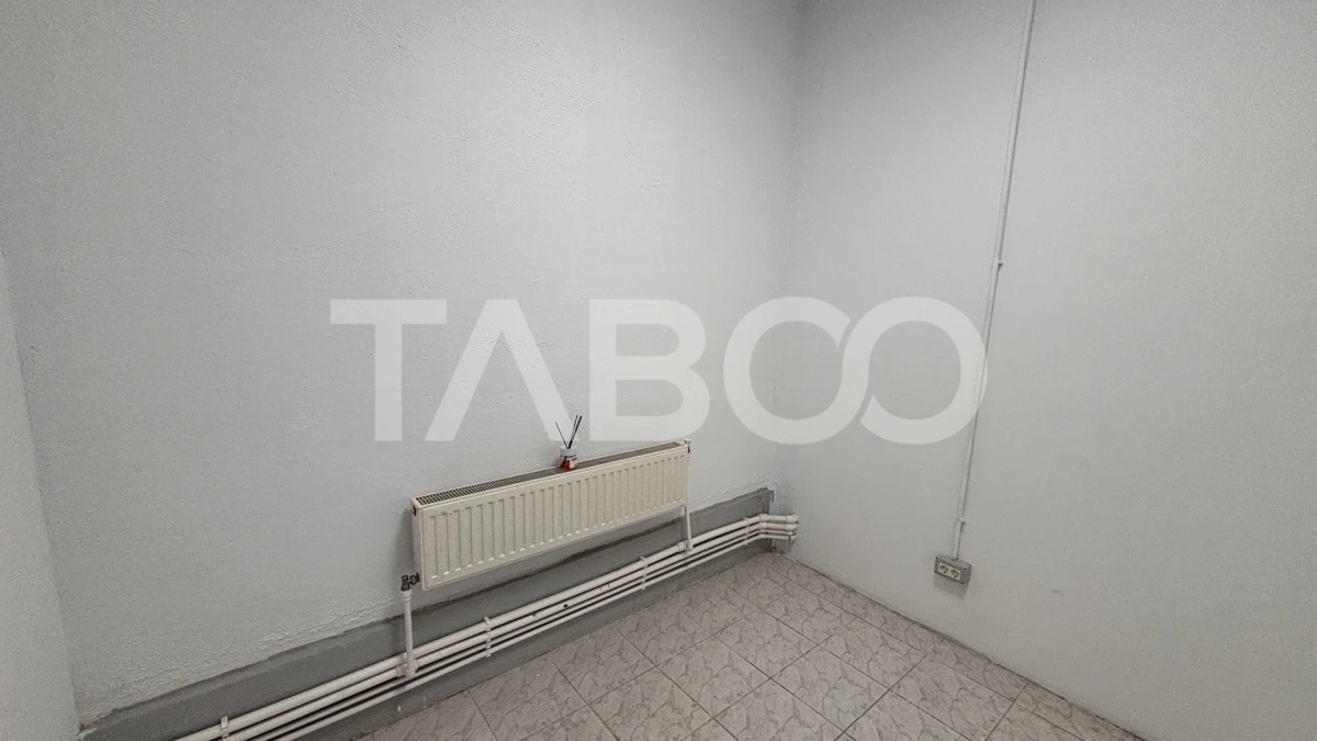 Spatiu comercial de inchiriat renovat modern 250mpu cu acces tir - 6