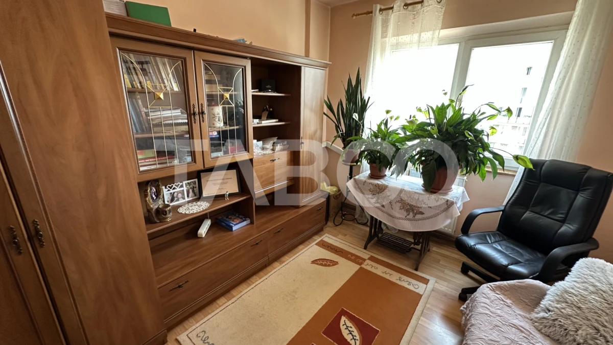 Apartament in bloc cu lift 4 camere 2 bai pivnita Mihai Viteazul Sibiu - 10