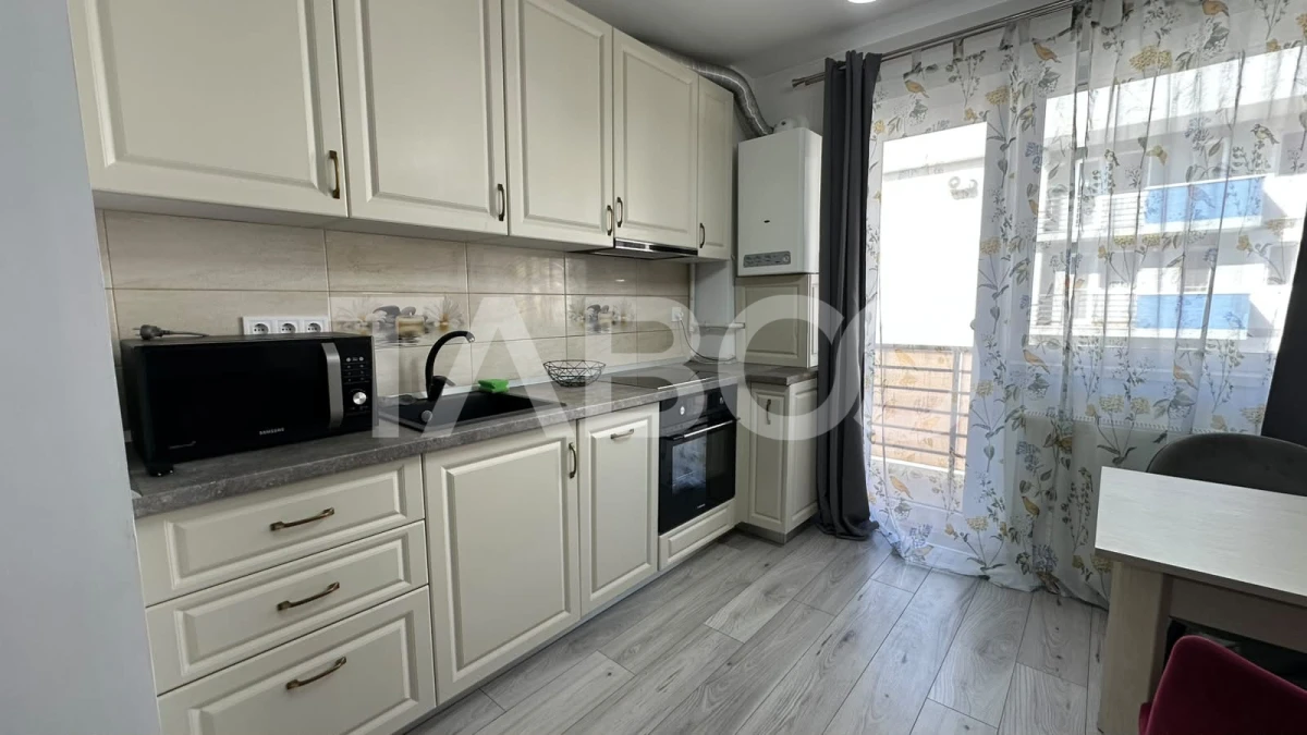 Apatament de inchiriat 2 camere decomandate balcon zona Turnisor Sibiu - 1