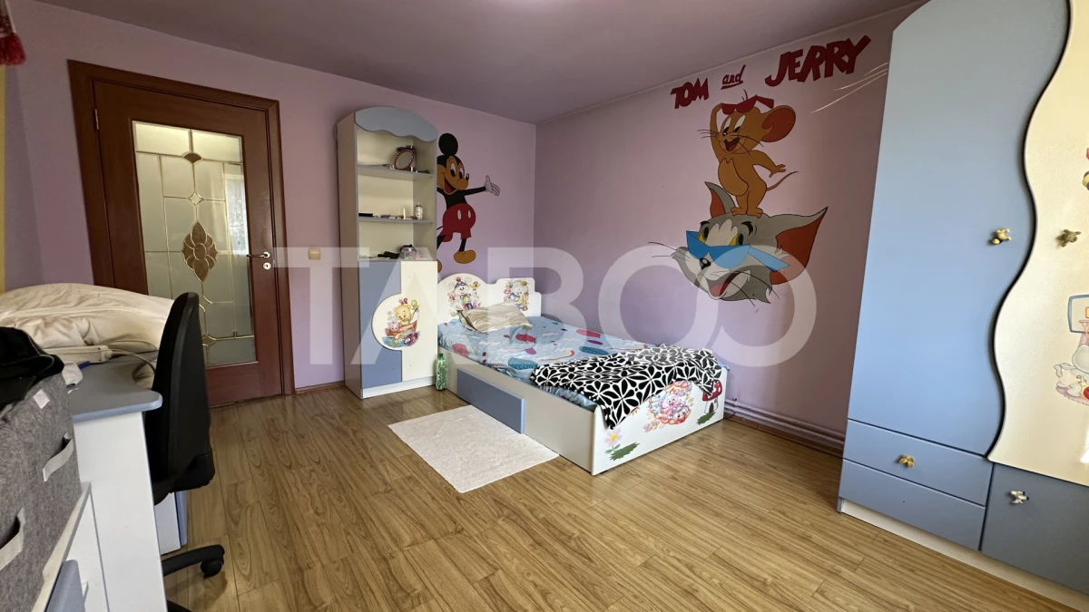 Casa individuala cu intrare de la 2 strazi 4 camere Poplaca Sibiu - 10