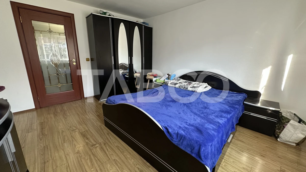Casa individuala cu intrare de la 2 strazi 4 camere Poplaca Sibiu - 7