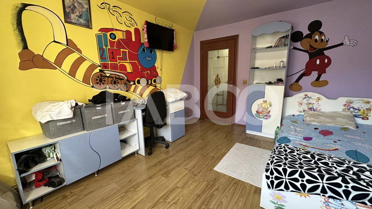Casa individuala cu intrare de la 2 strazi 4 camere Poplaca Sibiu - 6