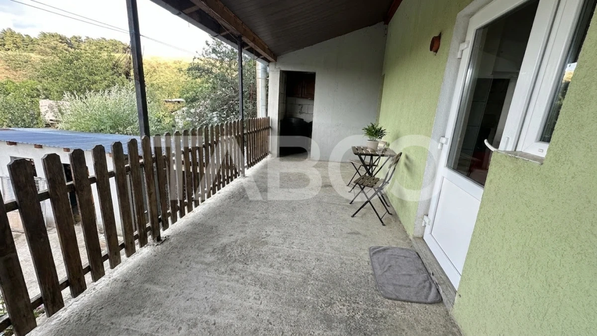 Casa individuala cu intrare de la 2 strazi 4 camere Poplaca Sibiu - 5