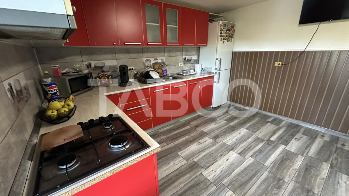 Casa individuala cu intrare de la 2 strazi 4 camere Poplaca Sibiu - 2