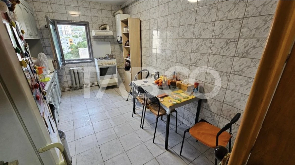 Apartament cu 4 camere decomandate de vanzare in Manastur - 3