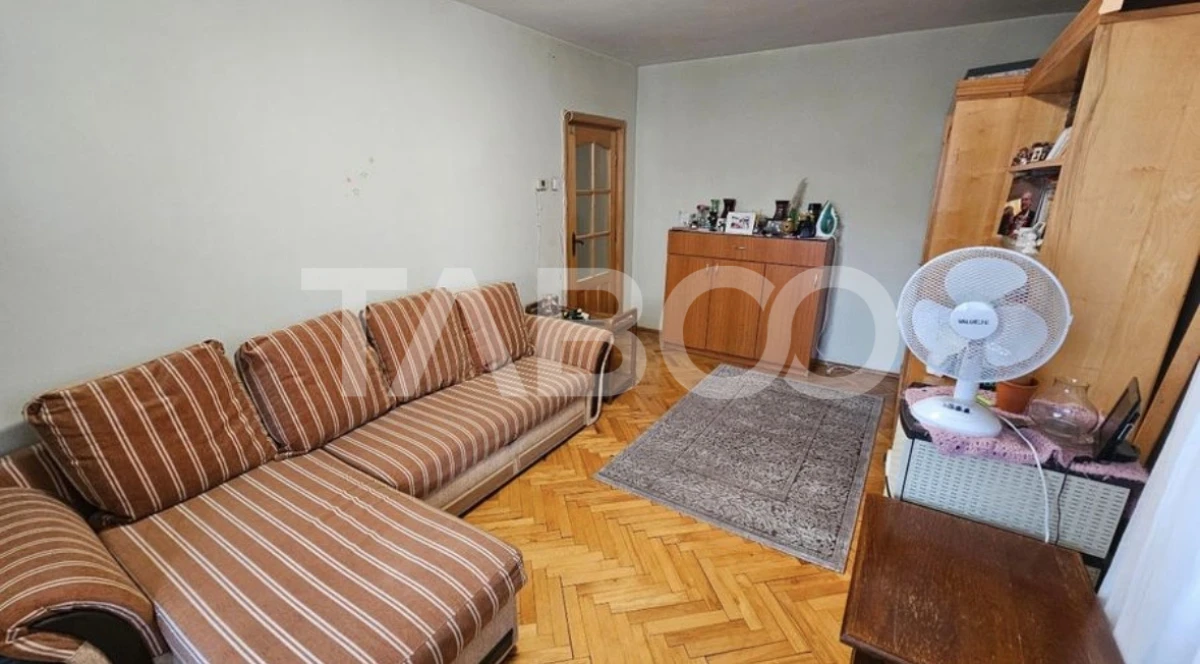 Apartament cu 4 camere decomandate de vanzare in Manastur - 2