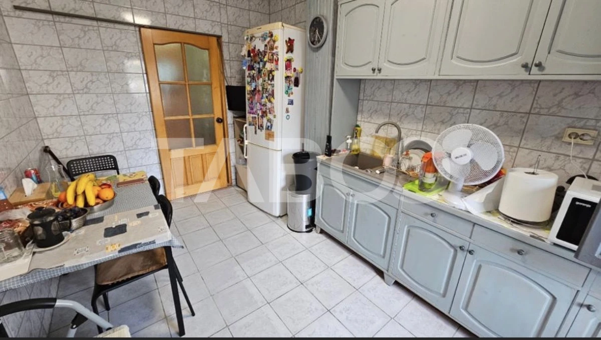 Apartament cu 4 camere decomandate de vanzare in Manastur - 1