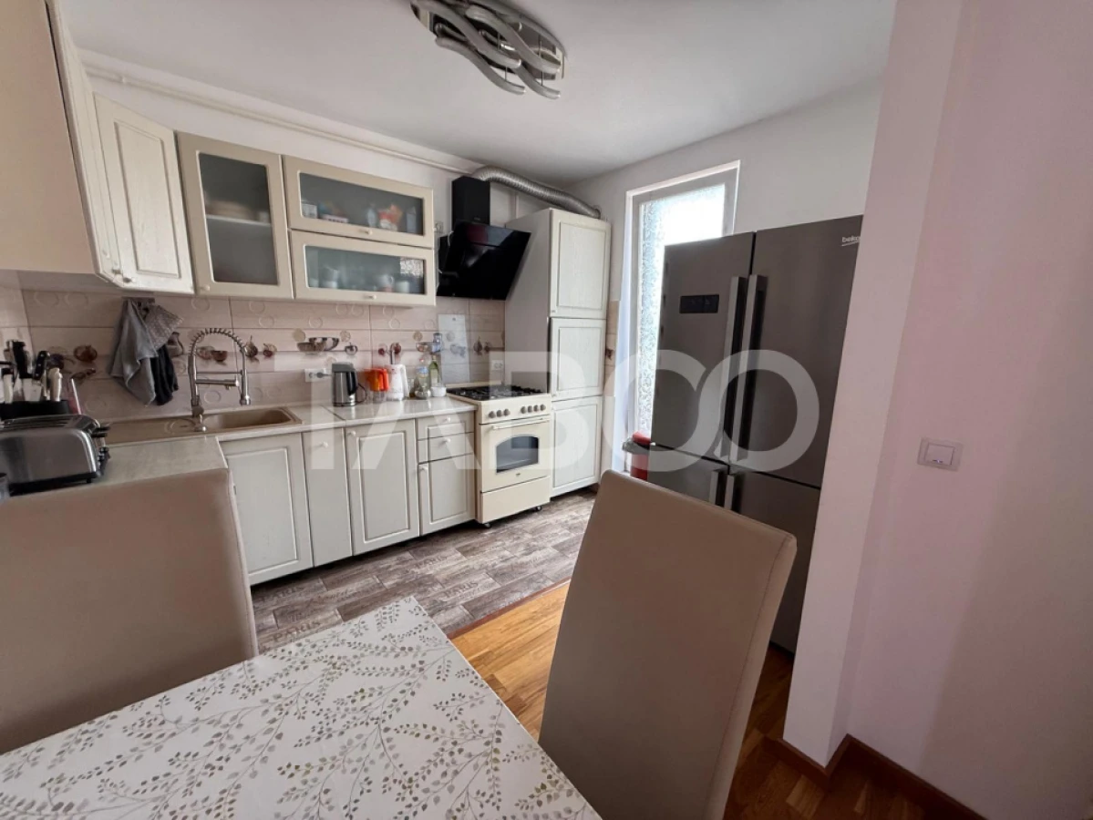 Apartament 3 camere de vanzare Comision 0% garaj in Andrei Muresanu - 5