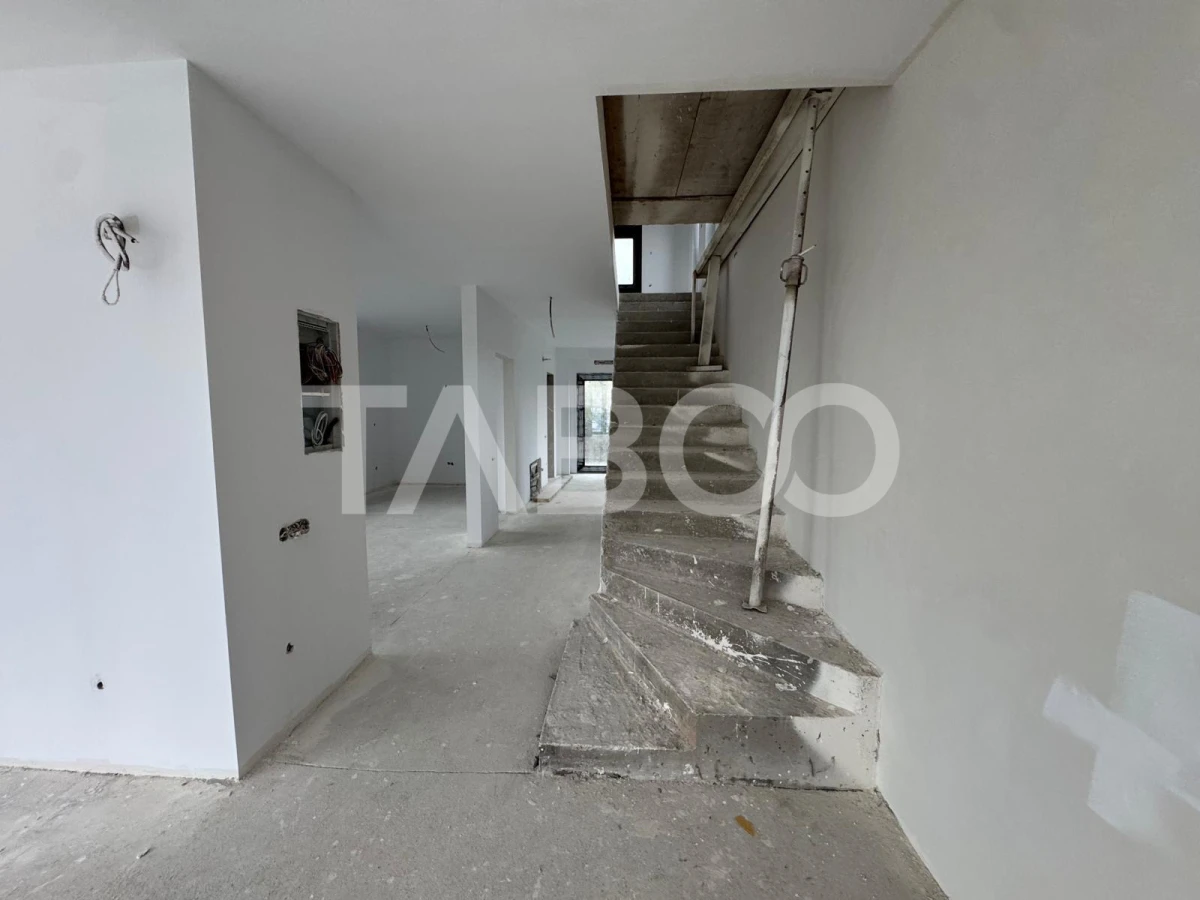 Casa individuala finisata de vanzare garaj Faget Comision 0% - 10