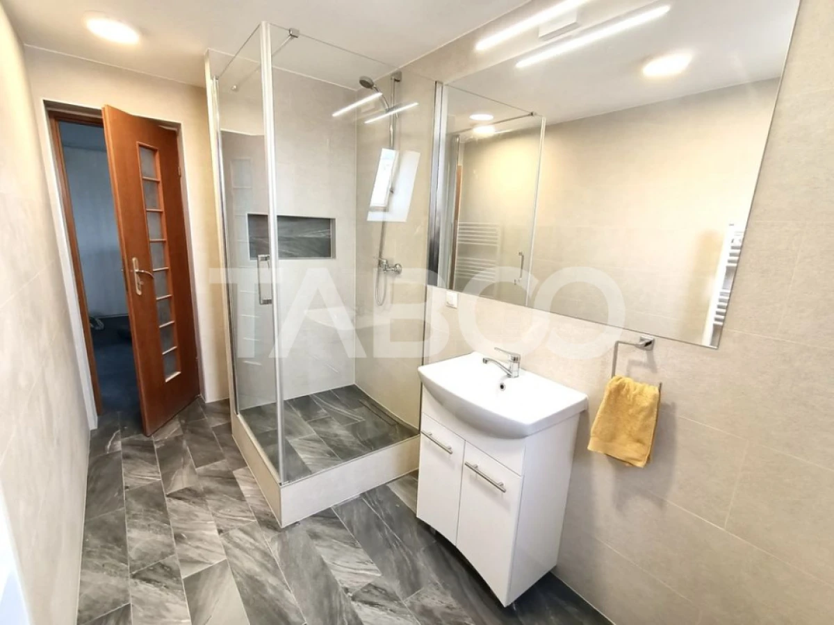 Apartament cu 3 camere de vanzare Gheorgheni - 6