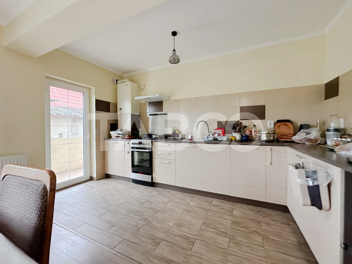 Duplex de vanzare cu garaj curte de 100 mp cartierul Borhanci - 3