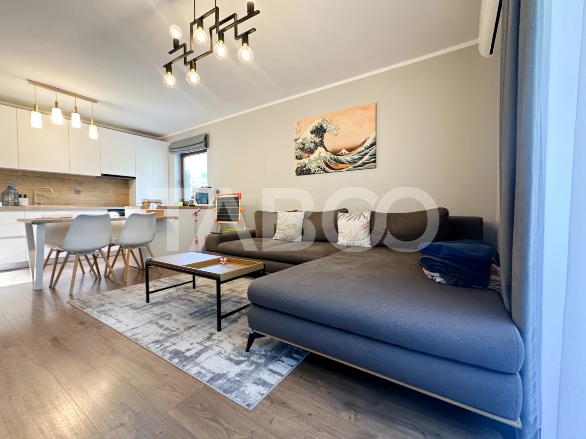 Apartament cu 3 camere de vanzare in cartierul Europa cu garaj - 1