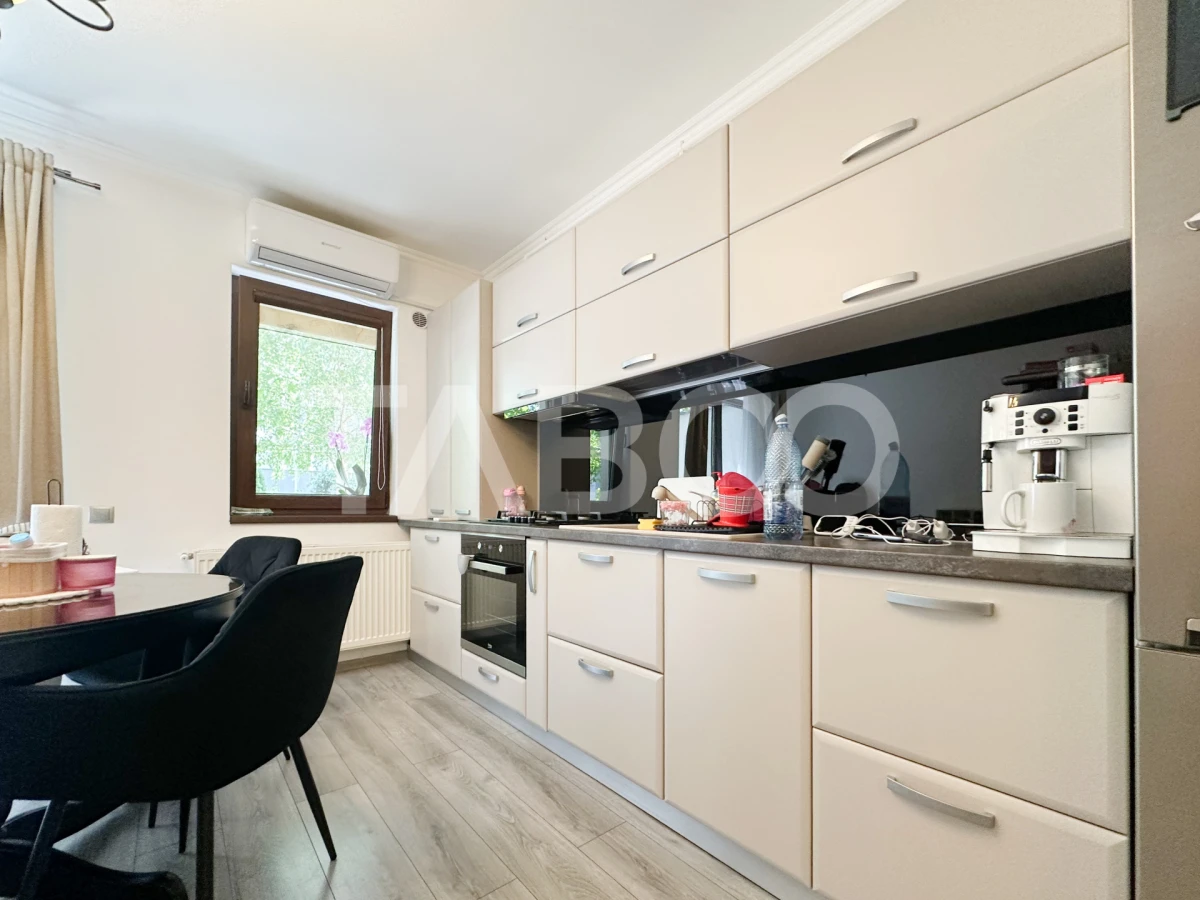 Apartament cu 2 camere de vanzare in cartierul Europa cu garaj - 2