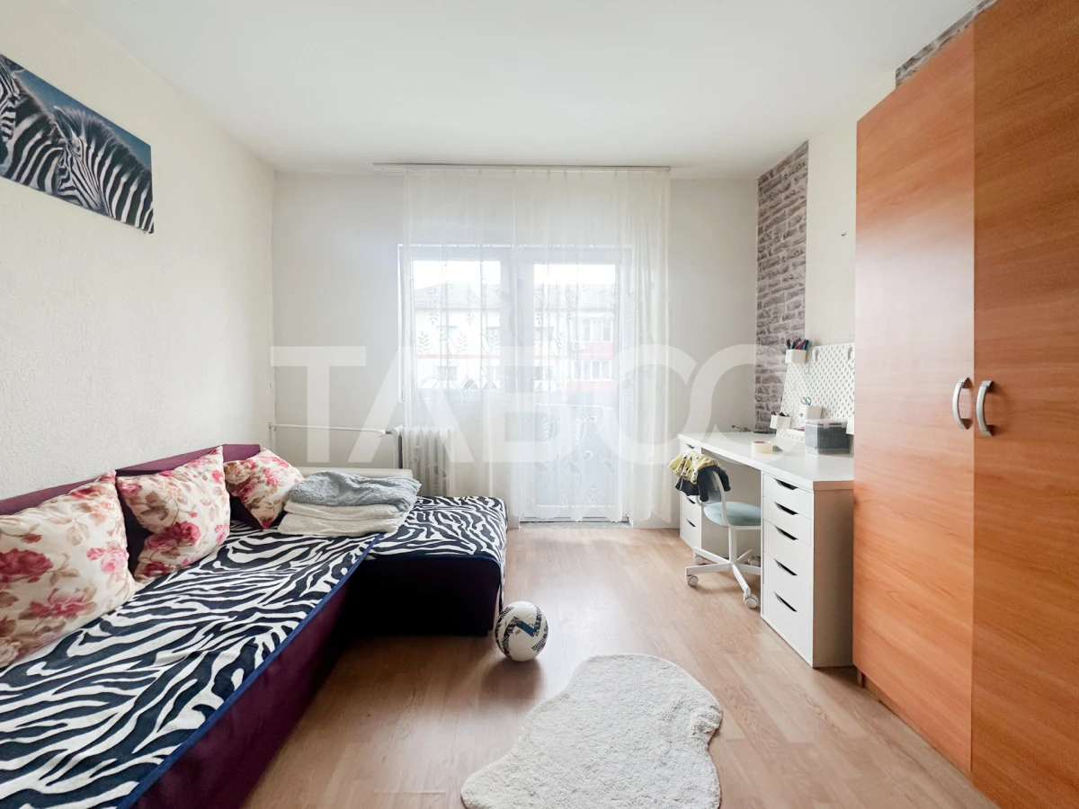 Apartament cu 3 camere de vanzare cartieul Grigorescu cu boxa - 1